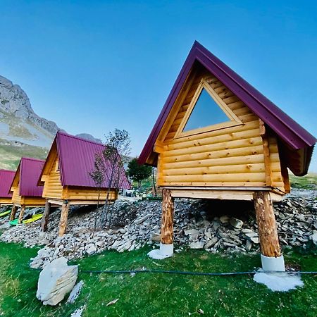 Kapetanovo Jezero Bungalov Bed and Breakfast Ποντγορίτσα Εξωτερικό φωτογραφία