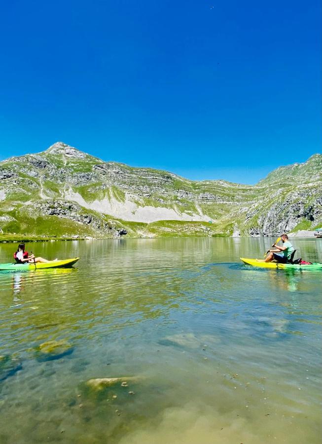 Kapetanovo Jezero Bungalov Bed and Breakfast Ποντγορίτσα Εξωτερικό φωτογραφία