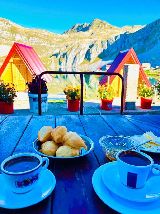 Kapetanovo Jezero Bungalov Bed and Breakfast Ποντγορίτσα Εξωτερικό φωτογραφία